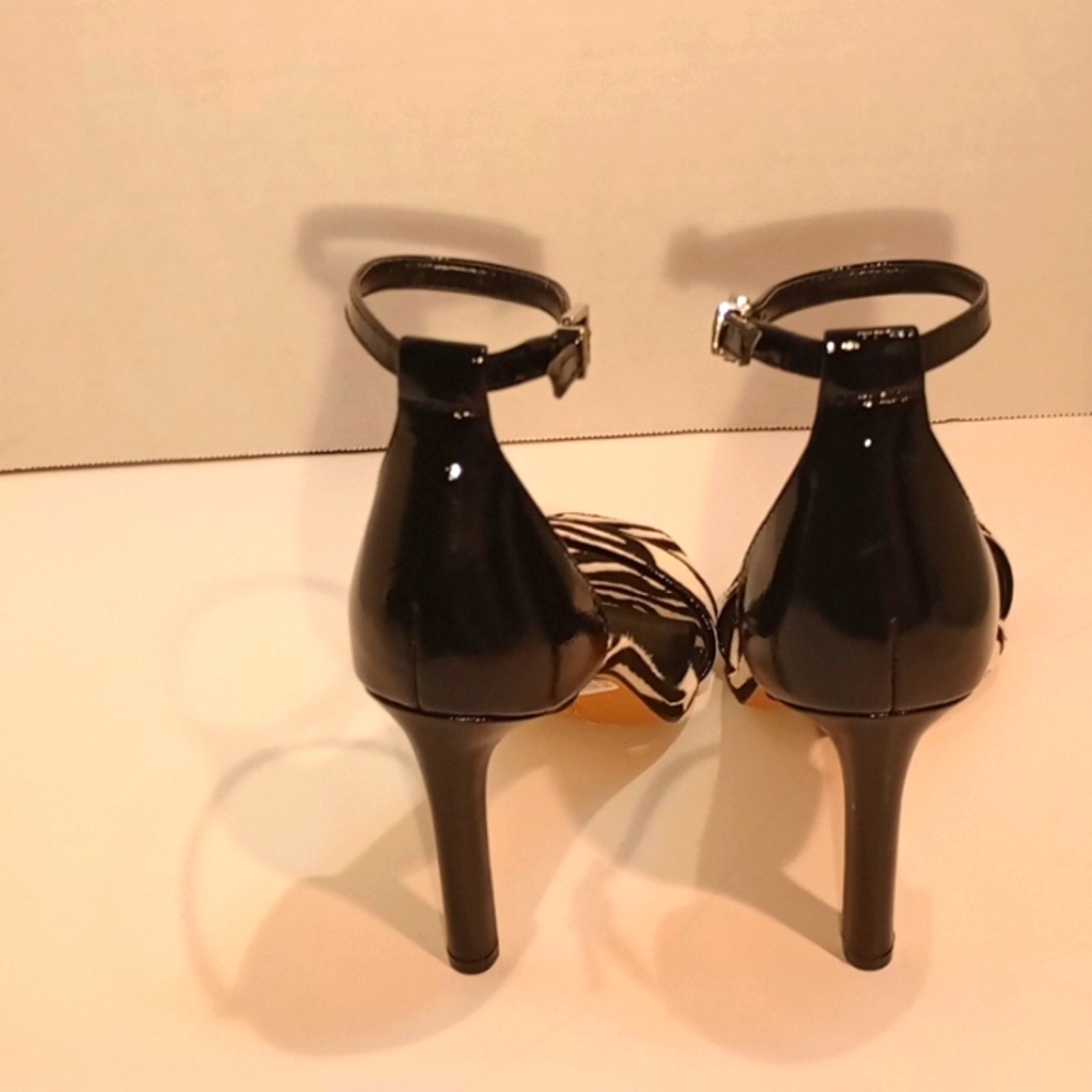 Vince Camuto Heeled Sandal - Picture 2 of 7